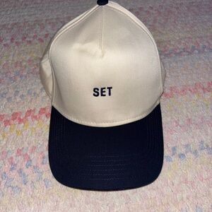 Set Active Trucker Hat